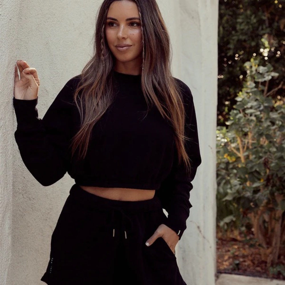 Tan + Lines Valley Sweatshirt and Ventura shorts set